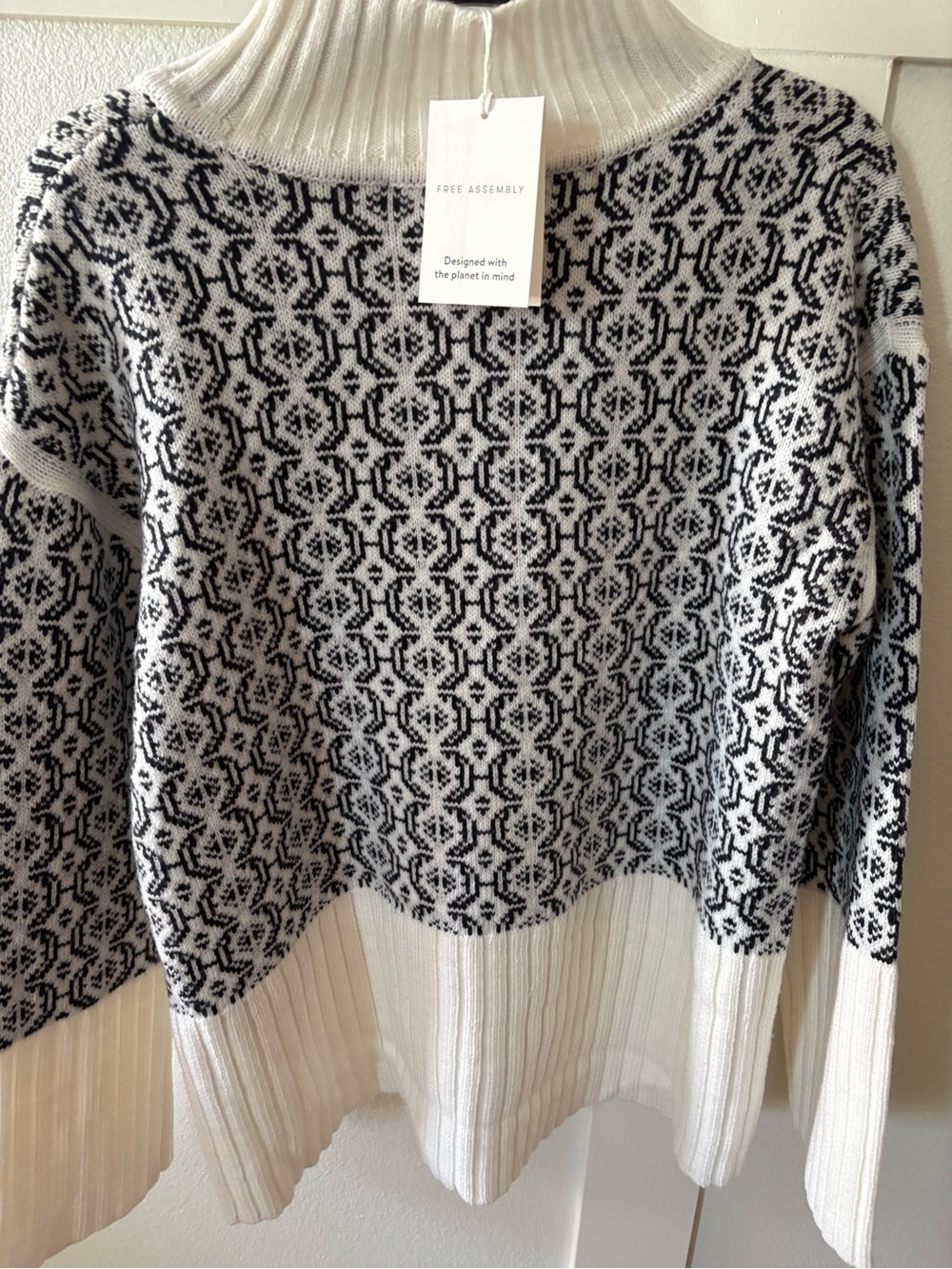 Cream & Black Patterned Ribbed Mock-Neck Sweater - Picture 2 of 5